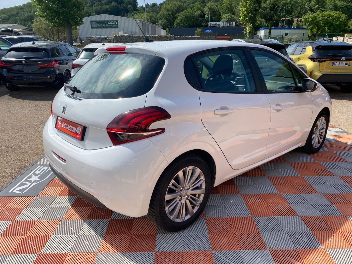 PEUGEOT 208 en vente à Castres chez votre mandataire automobile