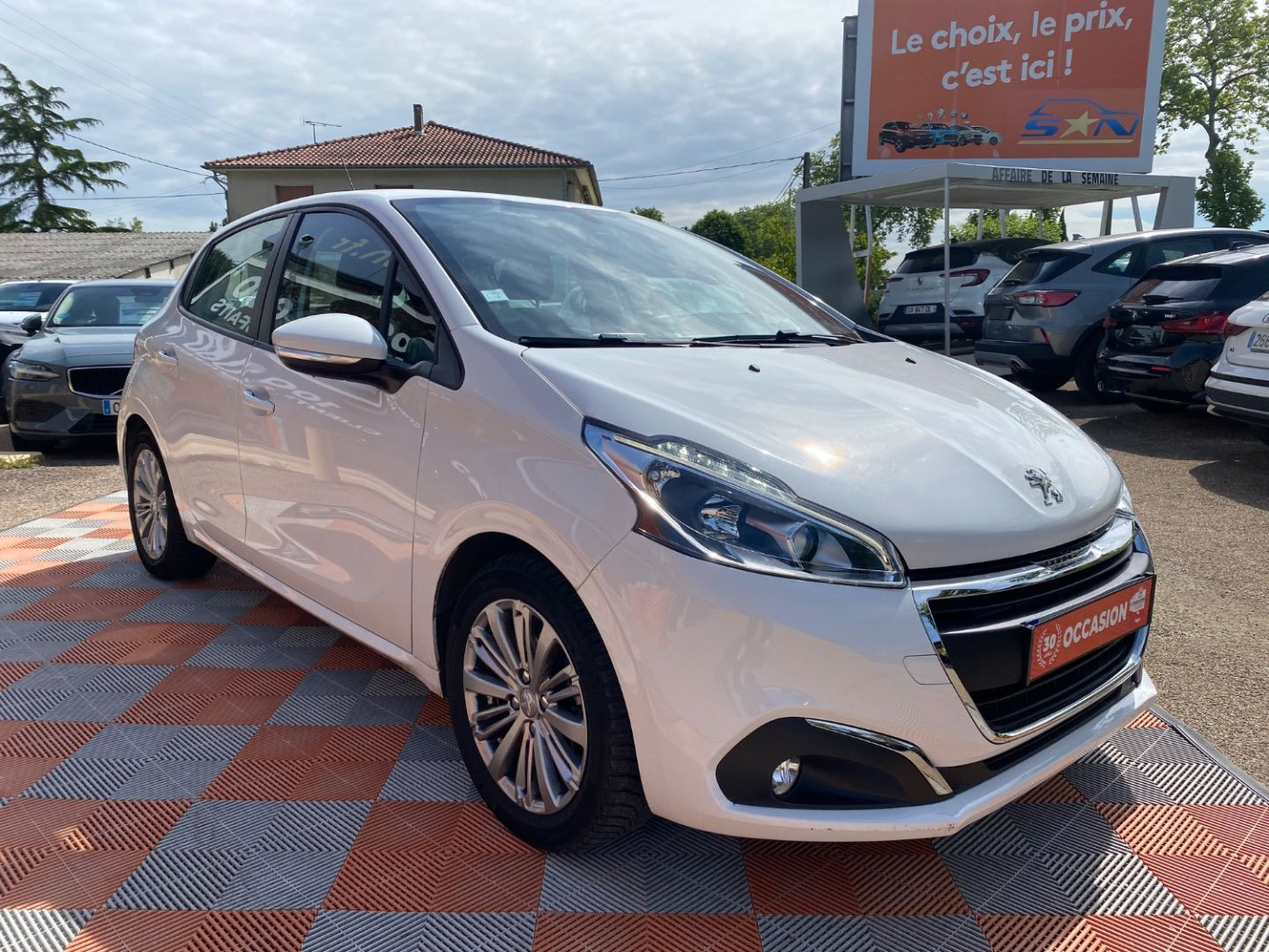 PEUGEOT 208 en vente à Castres chez votre mandataire automobile