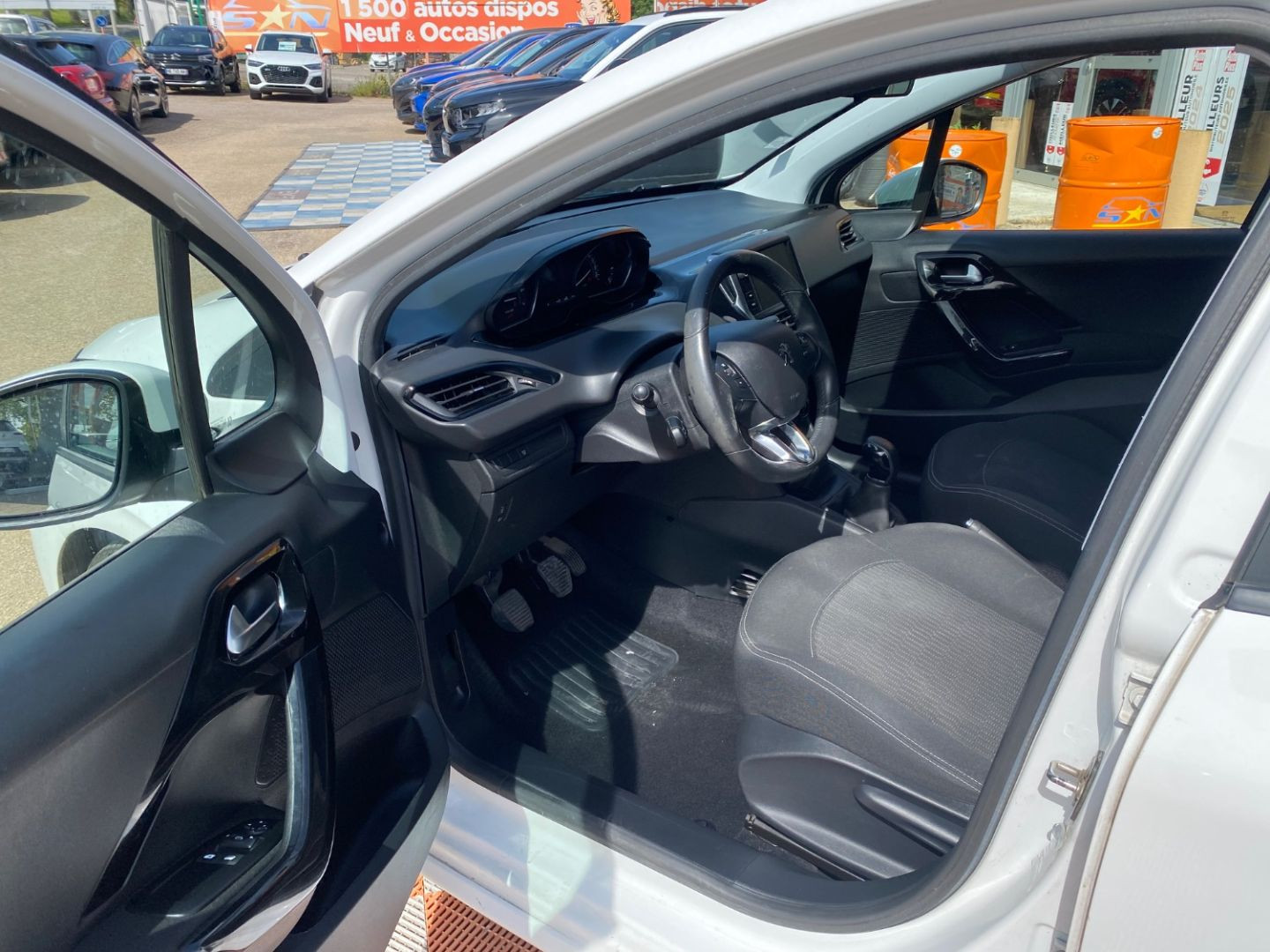 PEUGEOT 208 en vente à Castres chez votre mandataire automobile