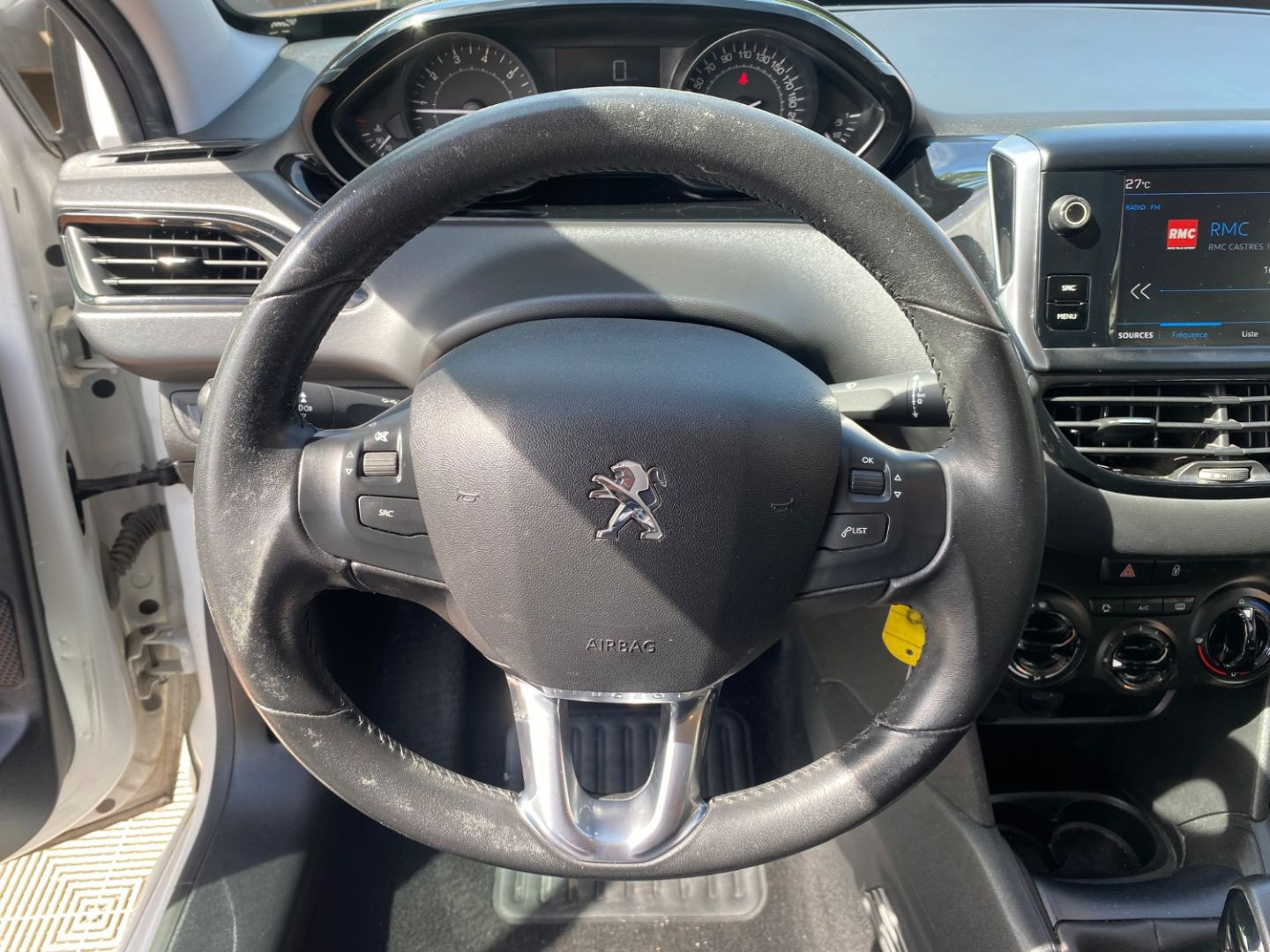 PEUGEOT 208 en vente à Castres chez votre mandataire automobile