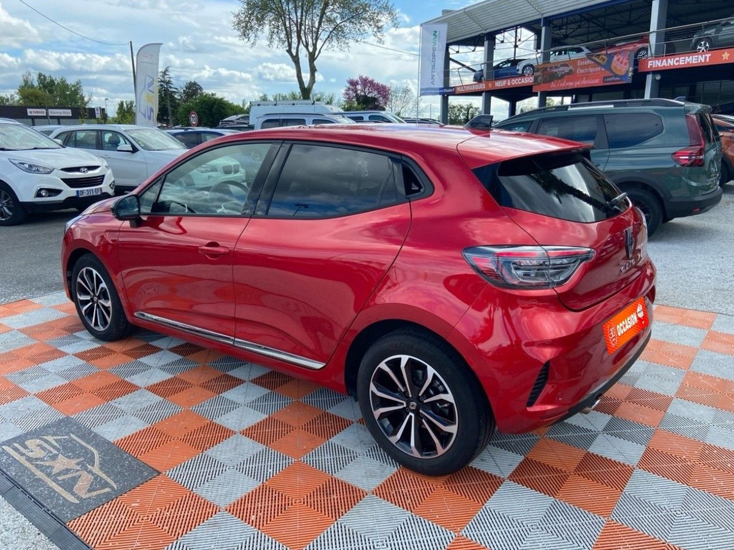 RENAULT Clio en vente à Castres chez votre mandataire automobile