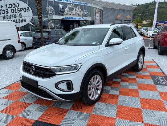 Acheter VOLKSWAGEN T-Roc NEW 1.5 TSI 150 DSG7 LIFE GPS Caméra Cockpit JA 17" chez SN Diffusion
