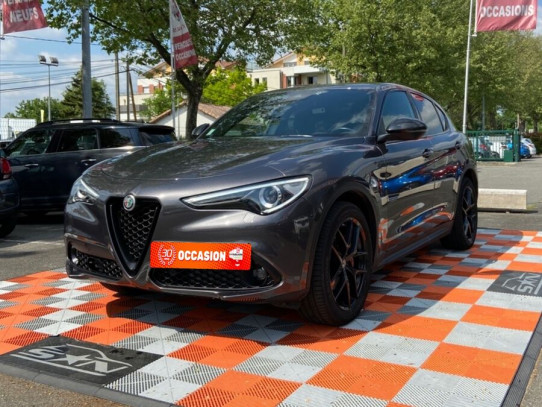 Acheter ALFA ROMEO Stelvio 2.2 D 160 AT8 SPRINT GPS JA 19" Caméra Black Pack chez SN Diffusion
