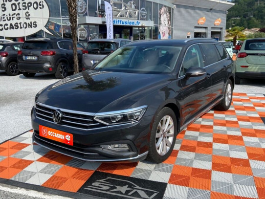 Acheter VOLKSWAGEN Passat SW VIII 2.0 TDI 150 DSG ELEGANCE Export GPS Caméra chez SN Diffusion