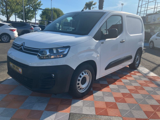 Acheter CITROEN Berlingo New BlueHDi 100 CLUB M Caméra Grip Pte Lat. Kit Bois chez SN Diffusion