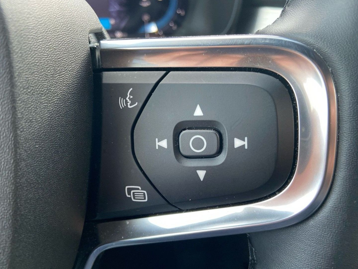 VOLVO XC 40 en vente à Montauban chez votre mandataire automobile