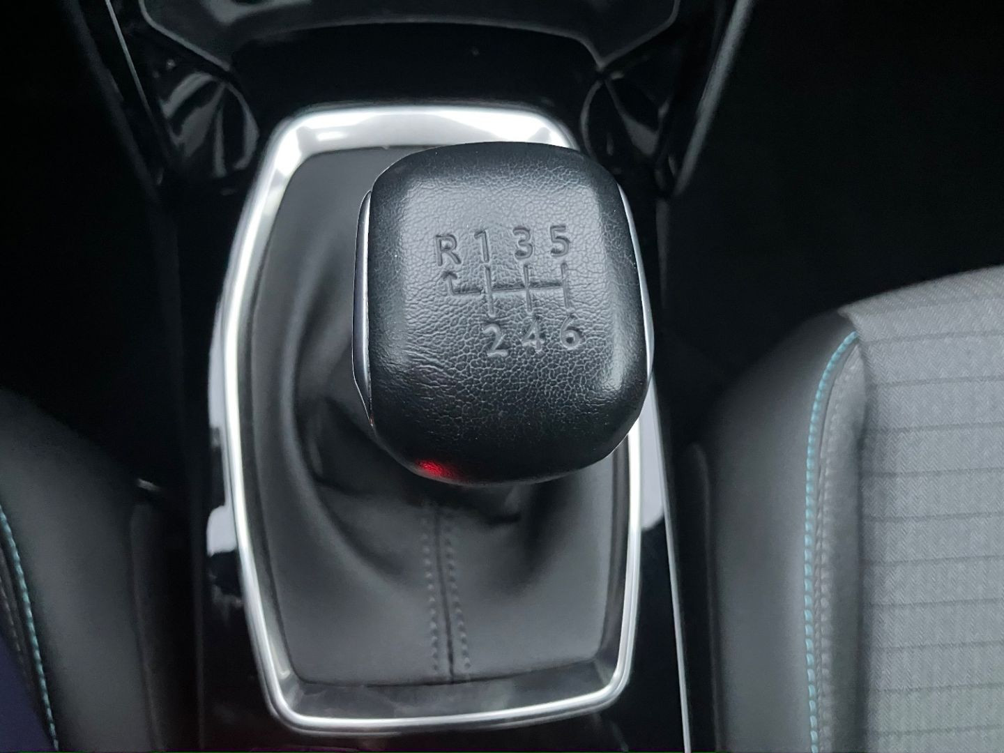 PEUGEOT 2008 en vente à Montauban chez votre mandataire automobile