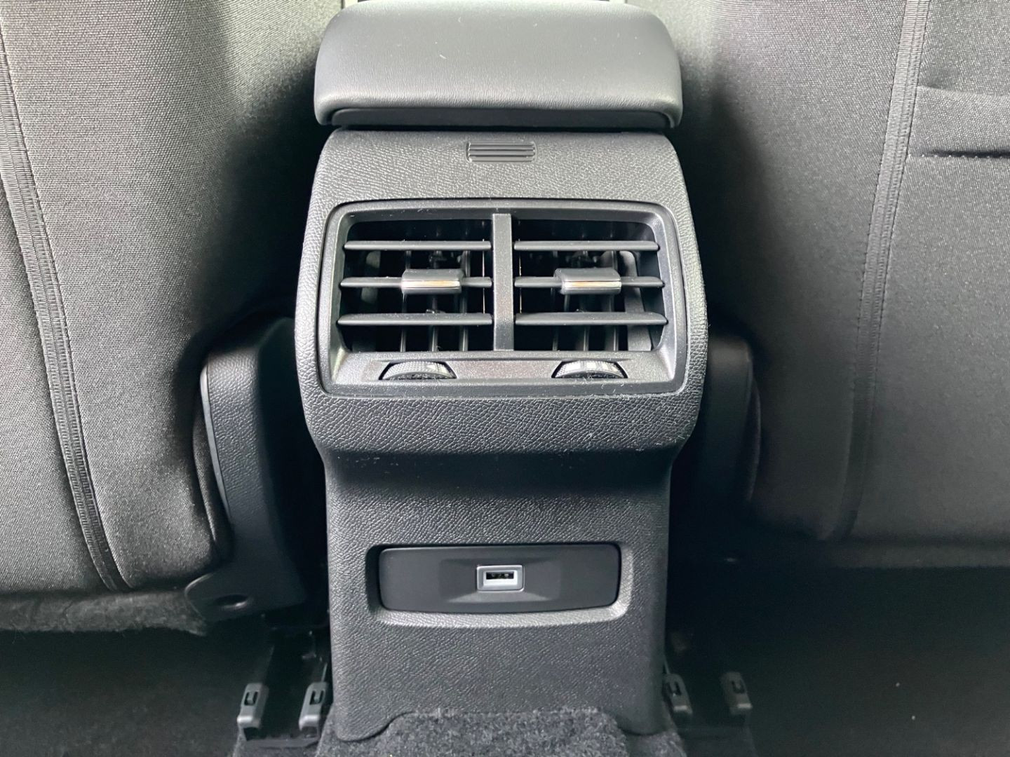 CITROEN C4 en vente à Montauban chez votre mandataire automobile