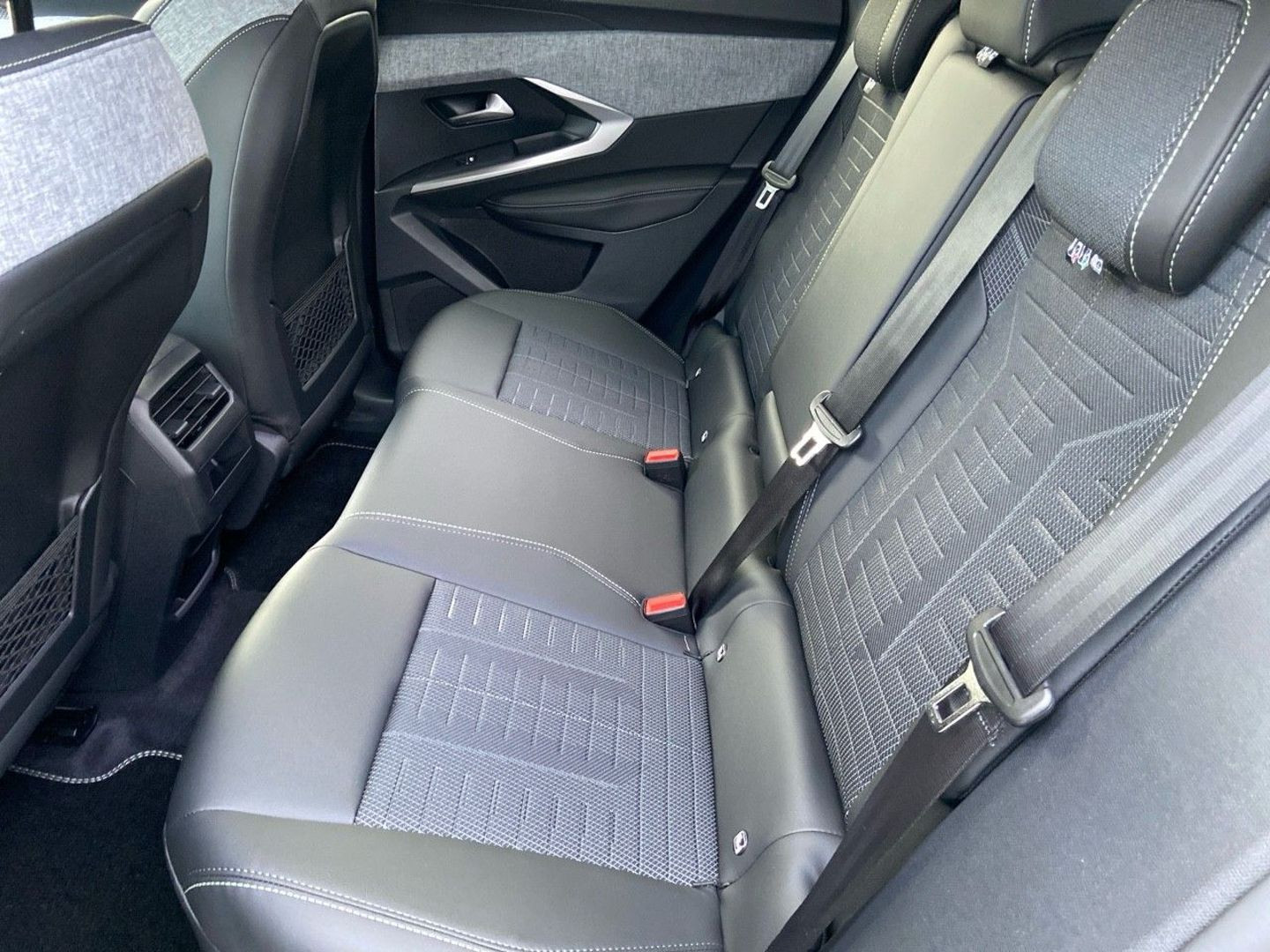 PEUGEOT 3008 en vente à Montauban chez votre mandataire automobile