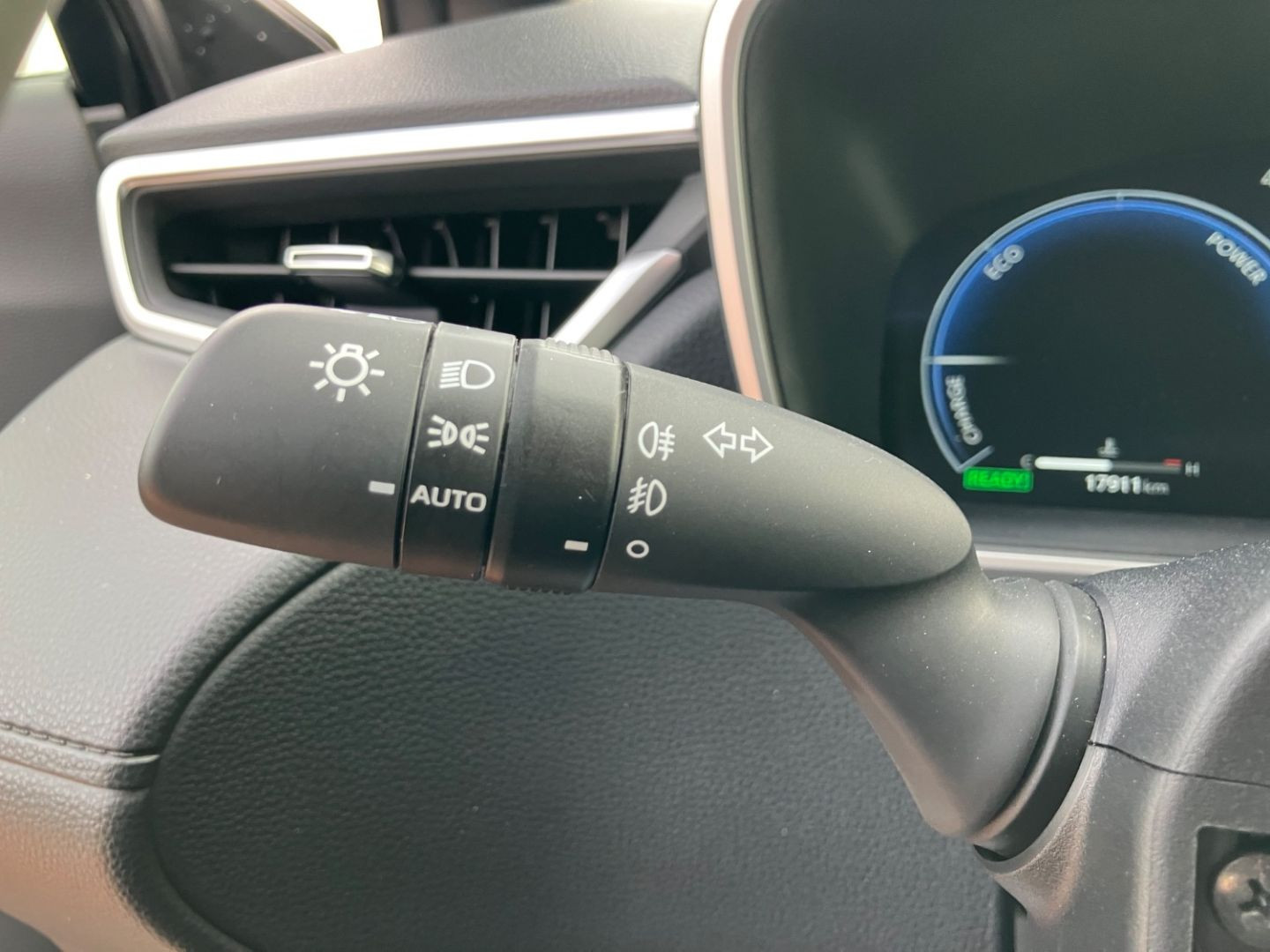 TOYOTA COROLLA CROSS en vente à Montauban chez votre mandataire automobile