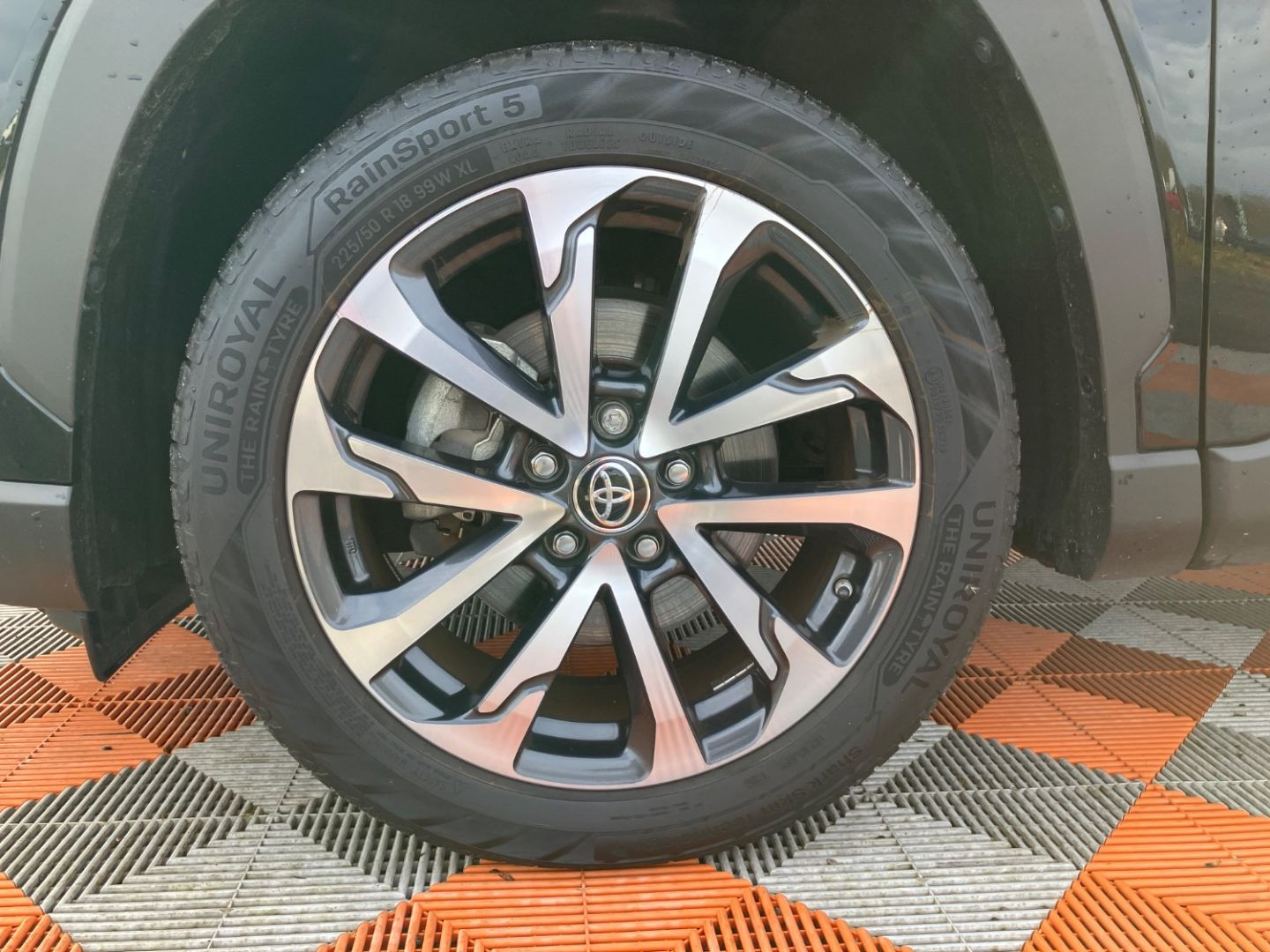 TOYOTA COROLLA CROSS en vente à Montauban chez votre mandataire automobile