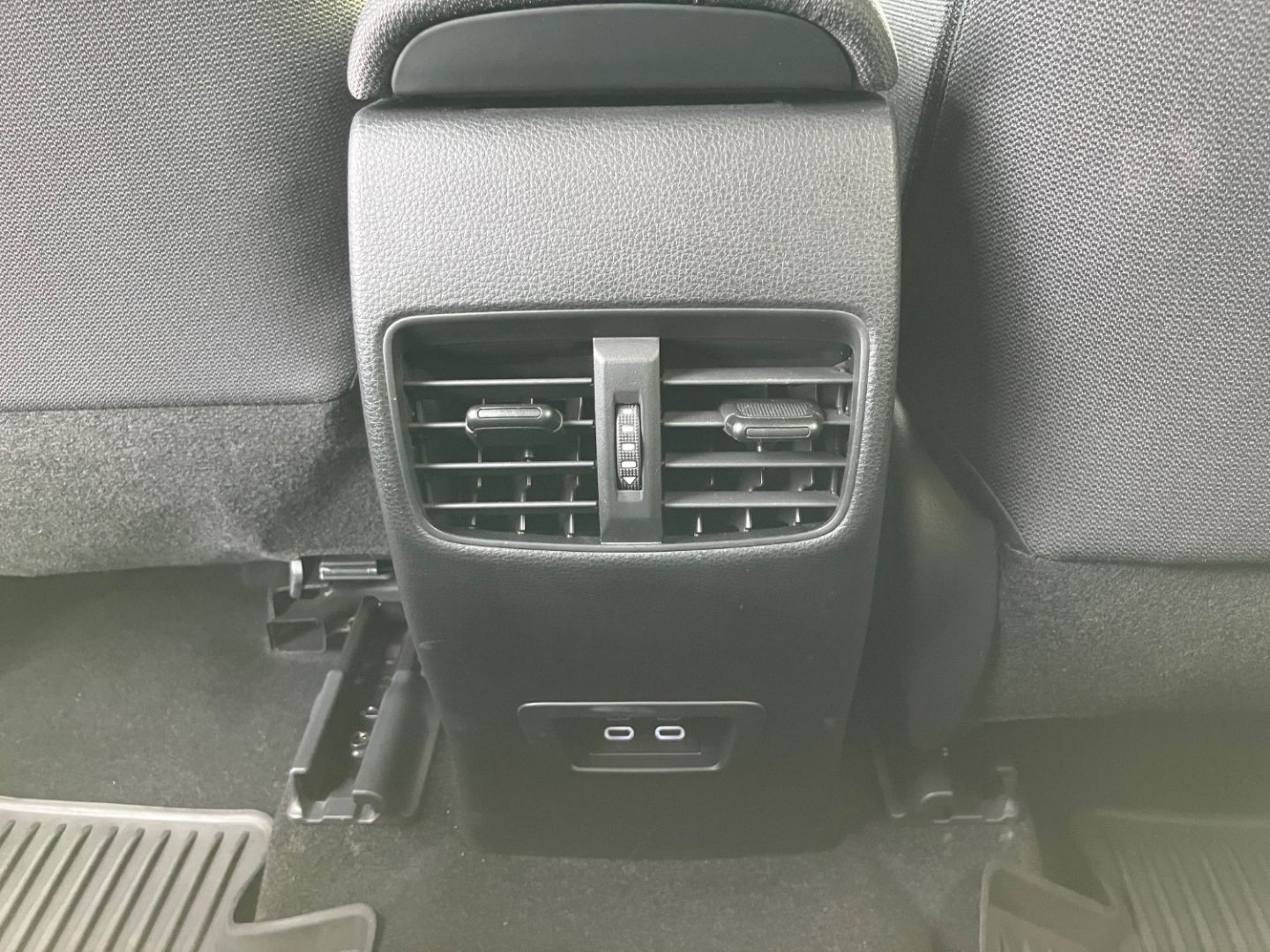 TOYOTA COROLLA CROSS en vente à Montauban chez votre mandataire automobile