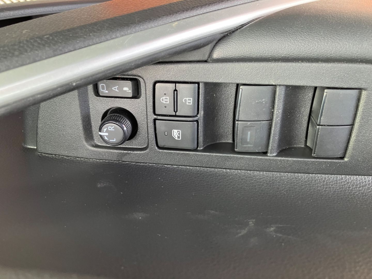 TOYOTA COROLLA CROSS en vente à Montauban chez votre mandataire automobile