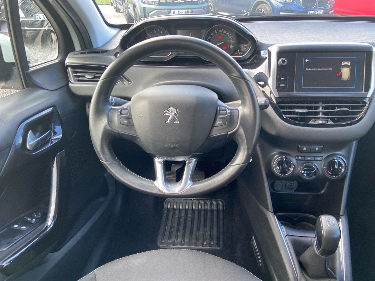 PEUGEOT 208 en vente à Montauban chez votre mandataire automobile