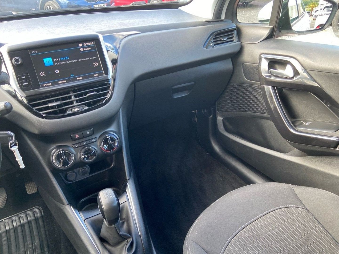 PEUGEOT 208 en vente à Montauban chez votre mandataire automobile