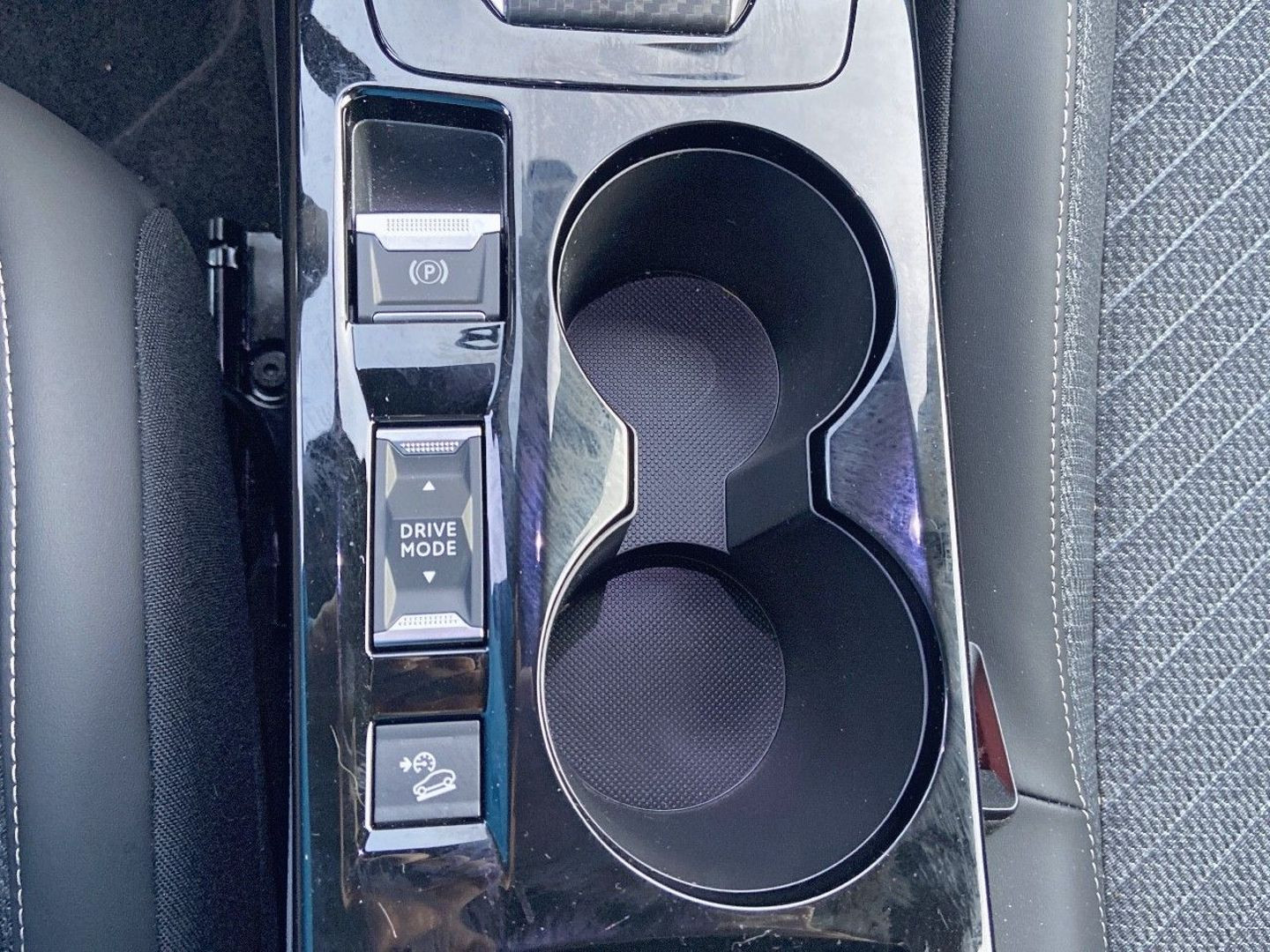 PEUGEOT NEW 2008 en vente à Montauban chez votre mandataire automobile