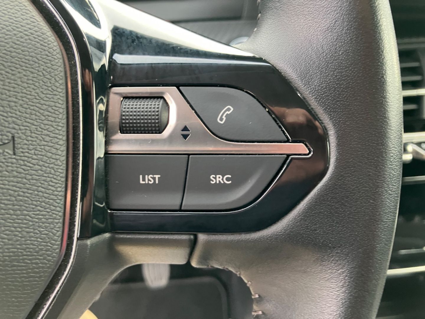 PEUGEOT 2008 en vente à Montauban chez votre mandataire automobile