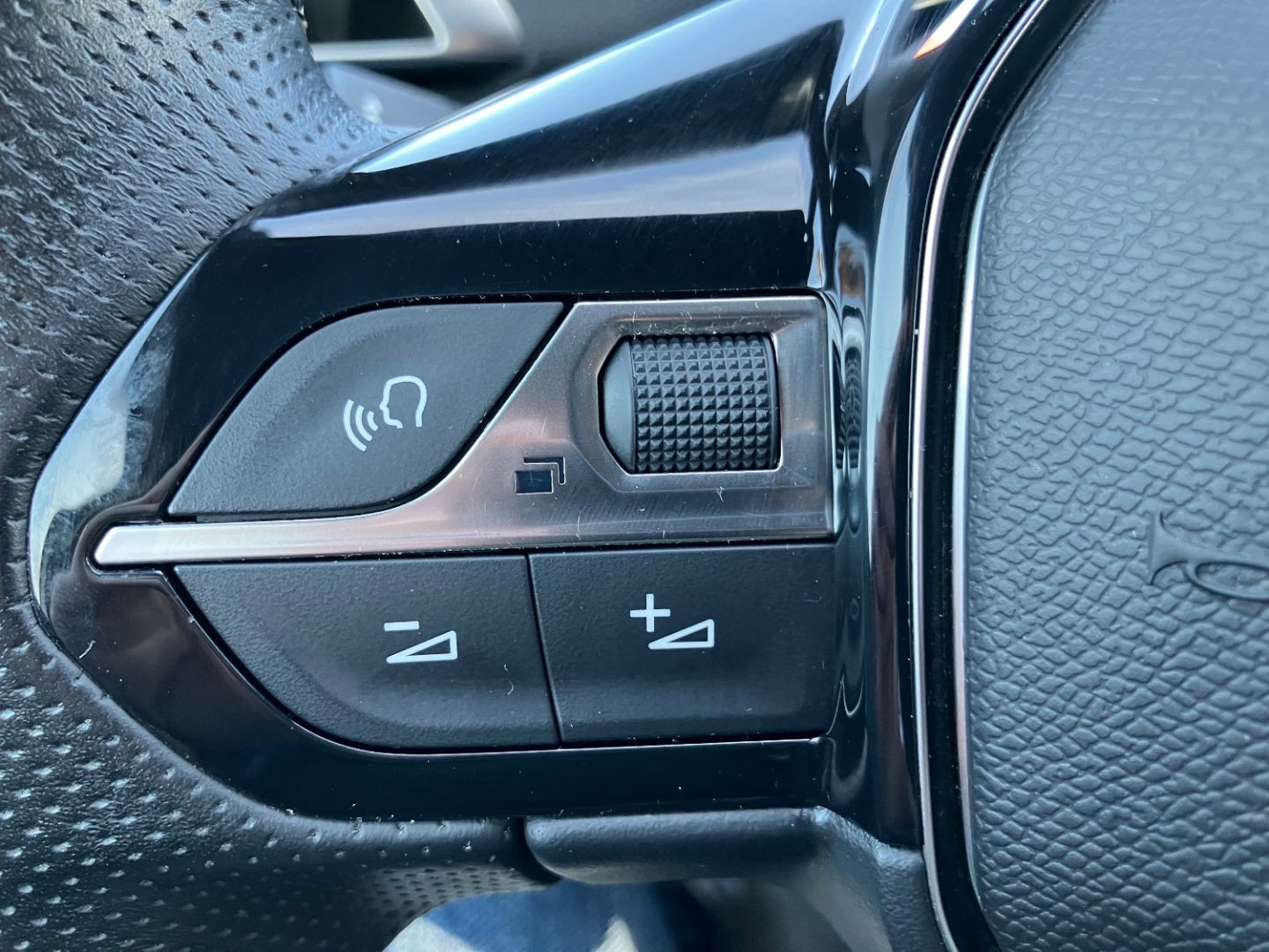 PEUGEOT 3008 en vente à Montauban chez votre mandataire automobile