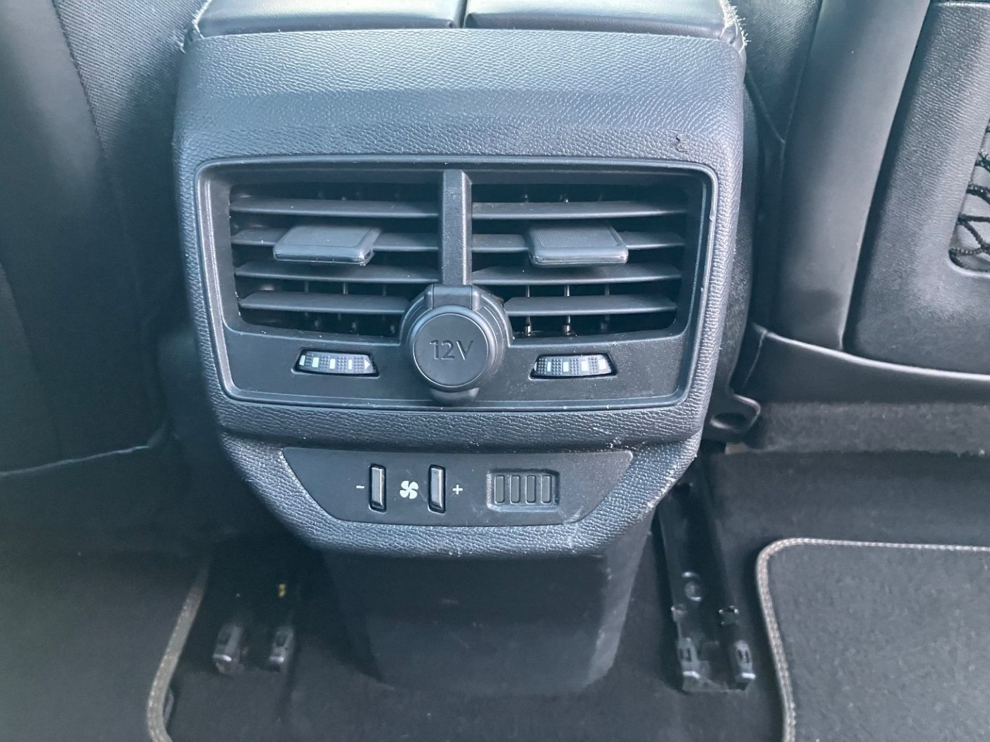 PEUGEOT 5008 en vente à Montauban chez votre mandataire automobile