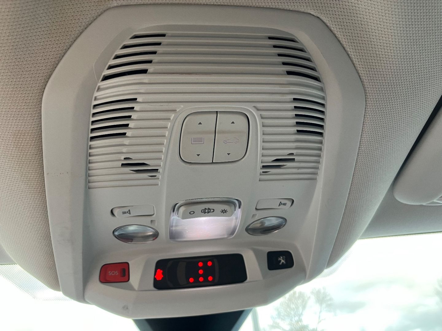 PEUGEOT 5008 en vente à Montauban chez votre mandataire automobile