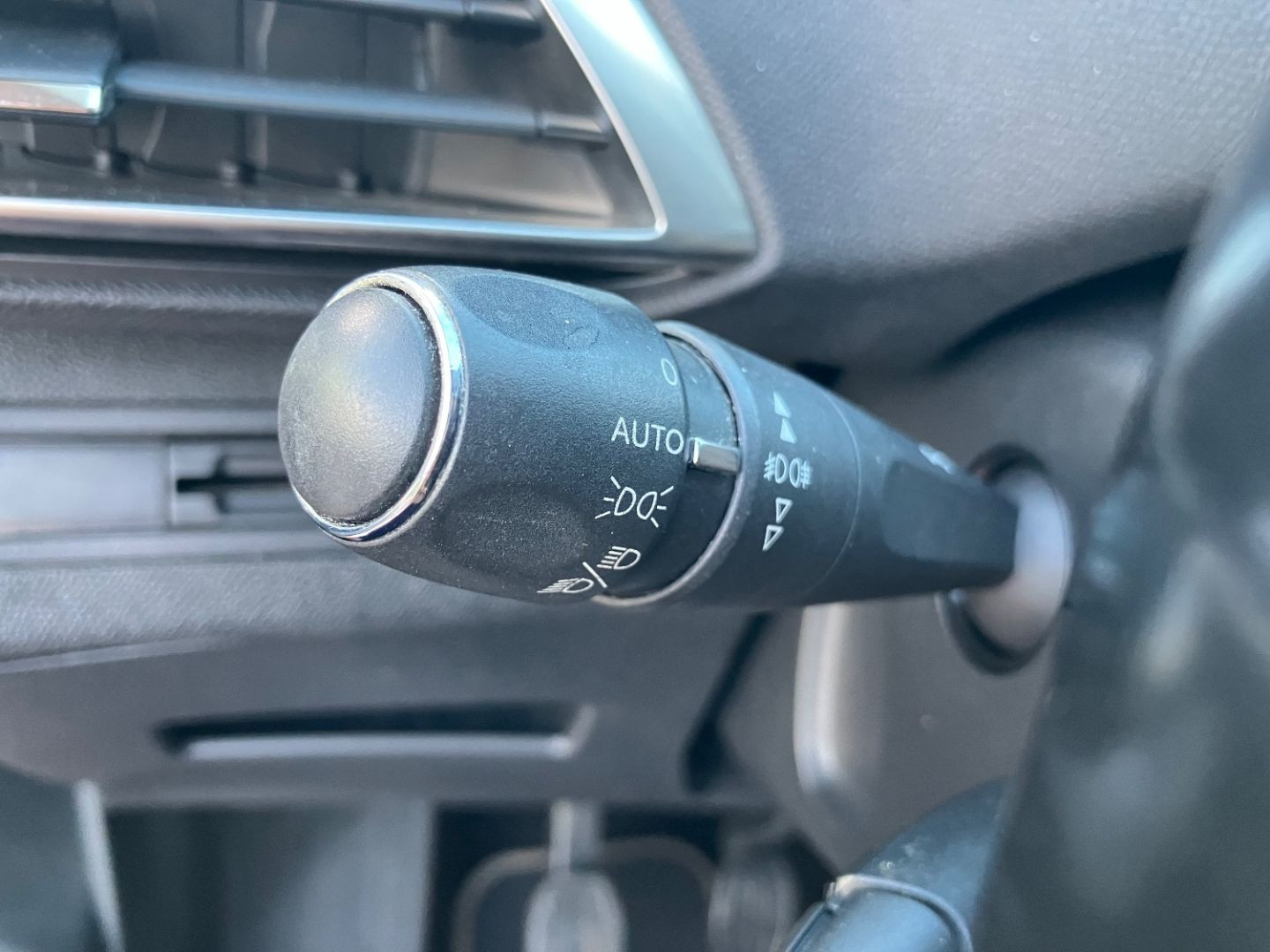 PEUGEOT 5008 en vente à Montauban chez votre mandataire automobile