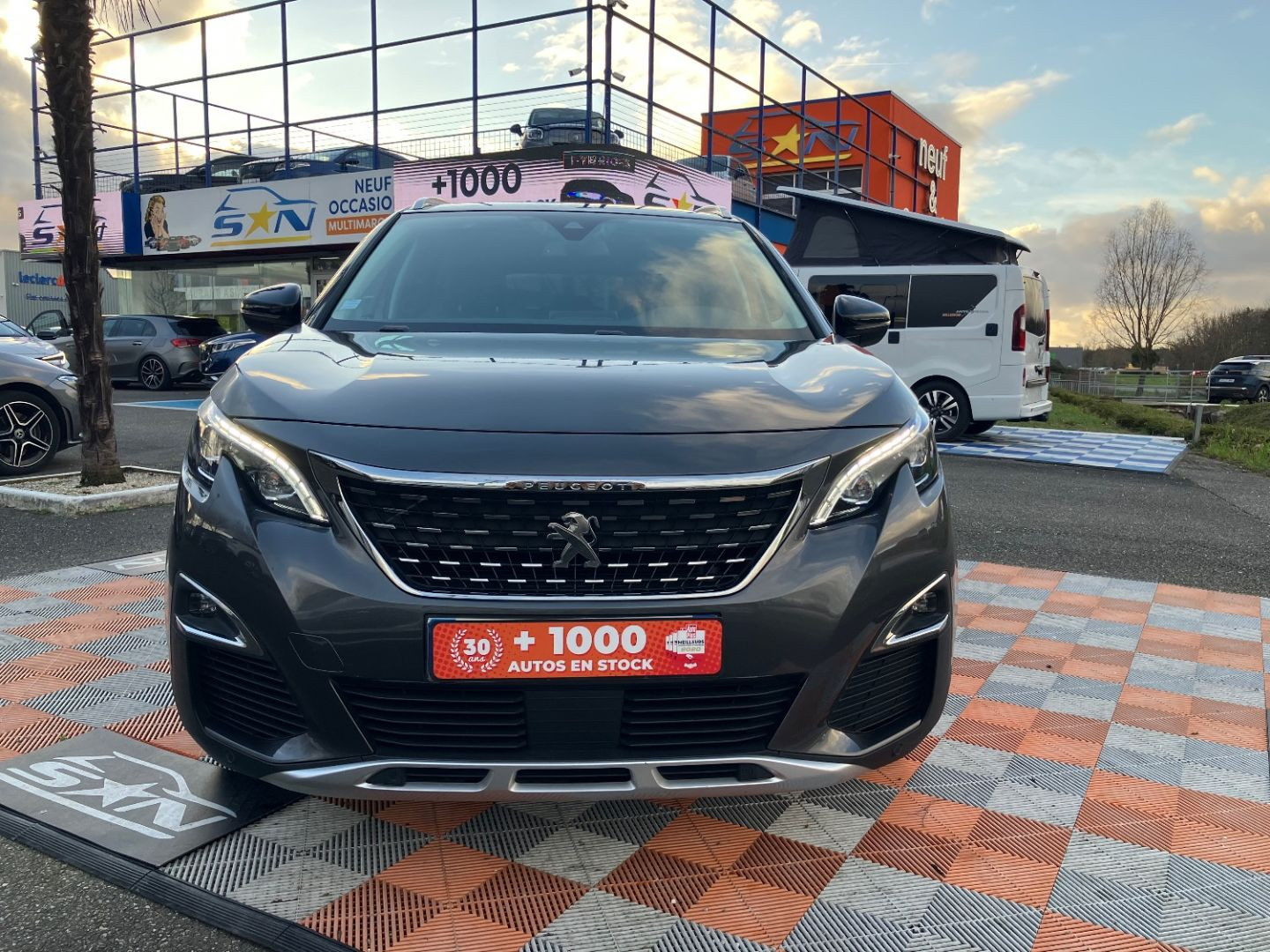 PEUGEOT 5008 en vente à Montauban chez votre mandataire automobile