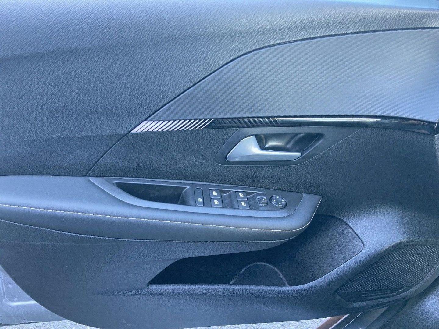 PEUGEOT 208 en vente à Montauban chez votre mandataire automobile