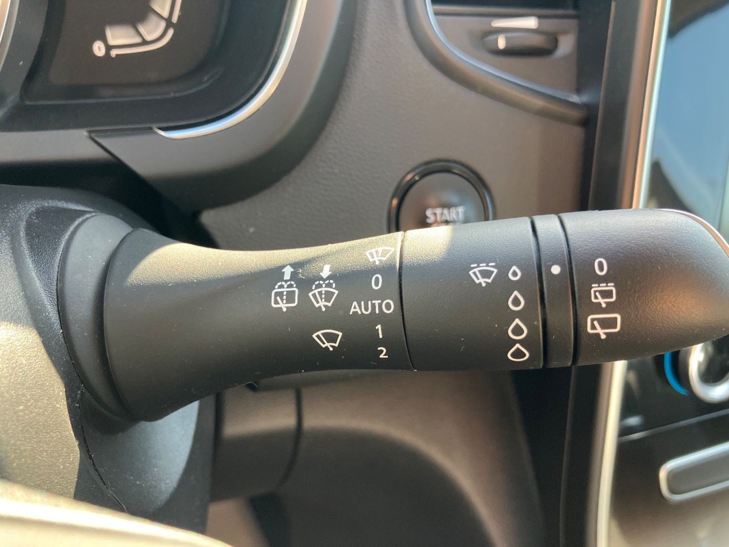 RENAULT Scenic en vente à Montauban chez votre mandataire automobile