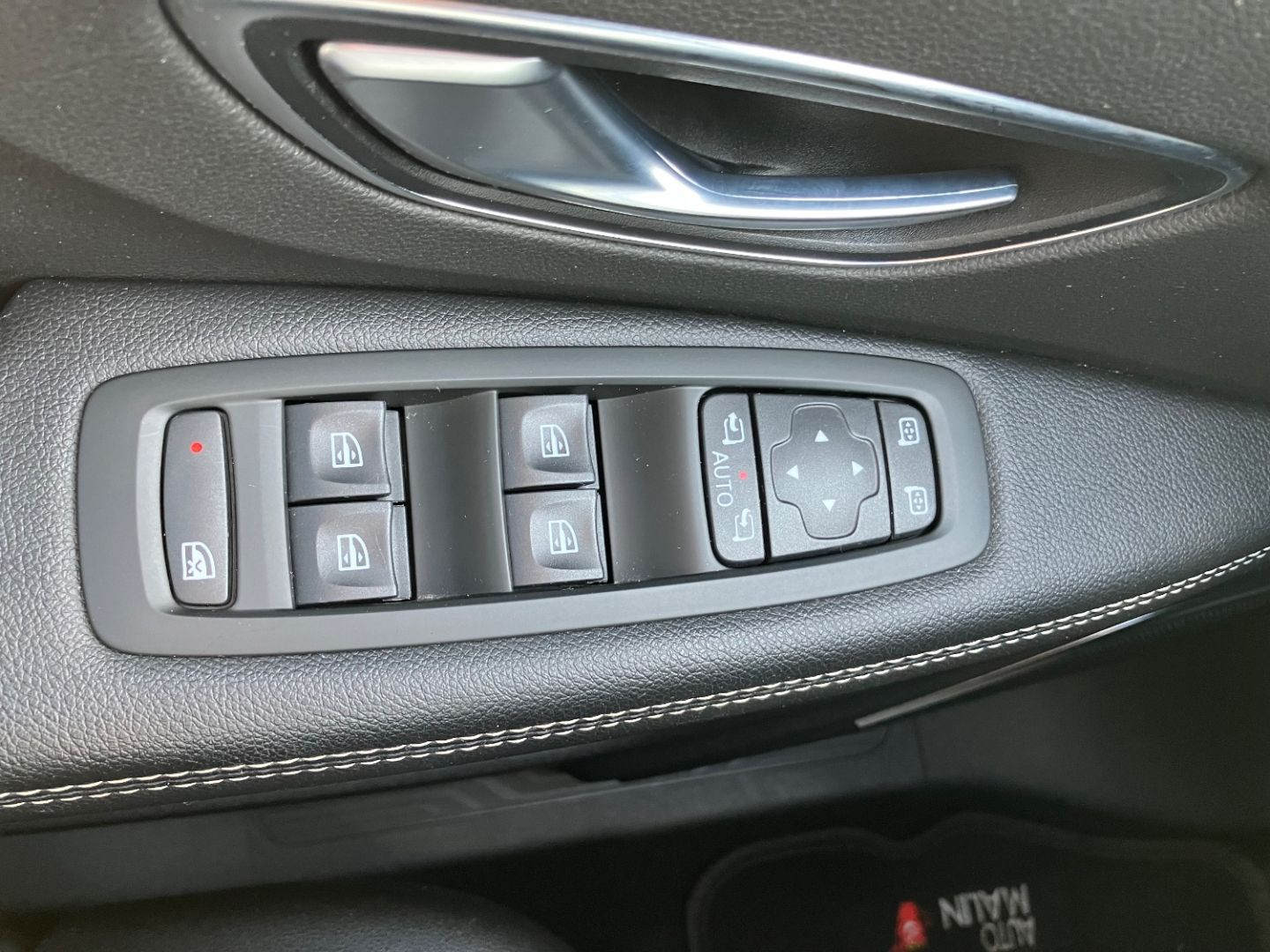 RENAULT Scenic en vente à Montauban chez votre mandataire automobile