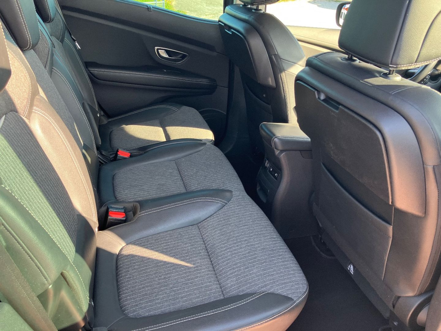 RENAULT Scenic en vente à Montauban chez votre mandataire automobile