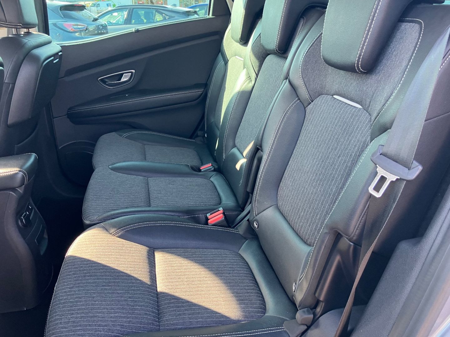 RENAULT Scenic en vente à Montauban chez votre mandataire automobile