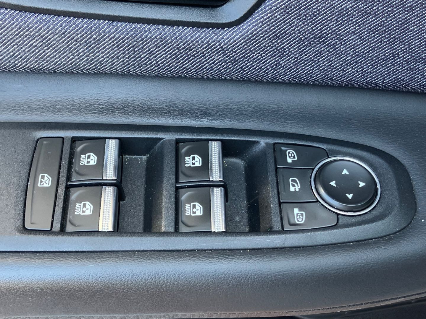 RENAULT R5 en vente à Montauban chez votre mandataire automobile