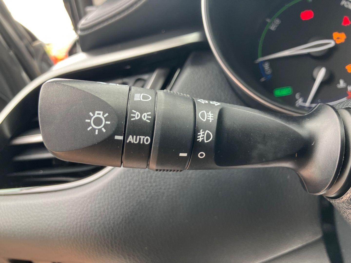 TOYOTA C-HR en vente à Montauban chez votre mandataire automobile