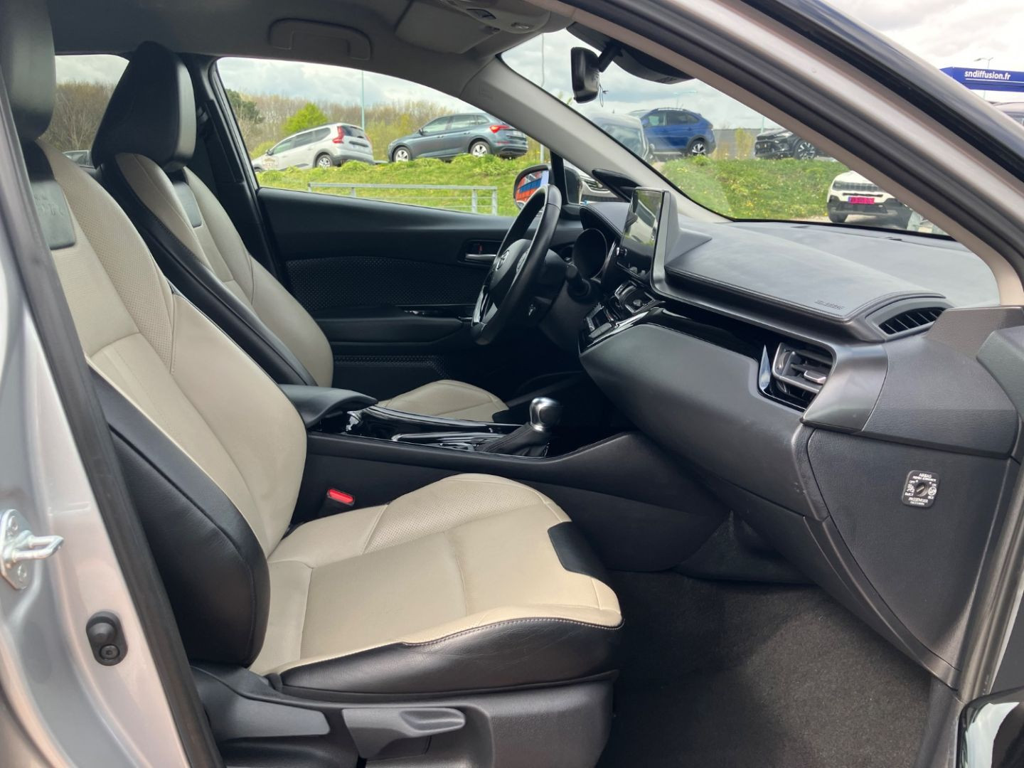 TOYOTA C-HR en vente à Montauban chez votre mandataire automobile