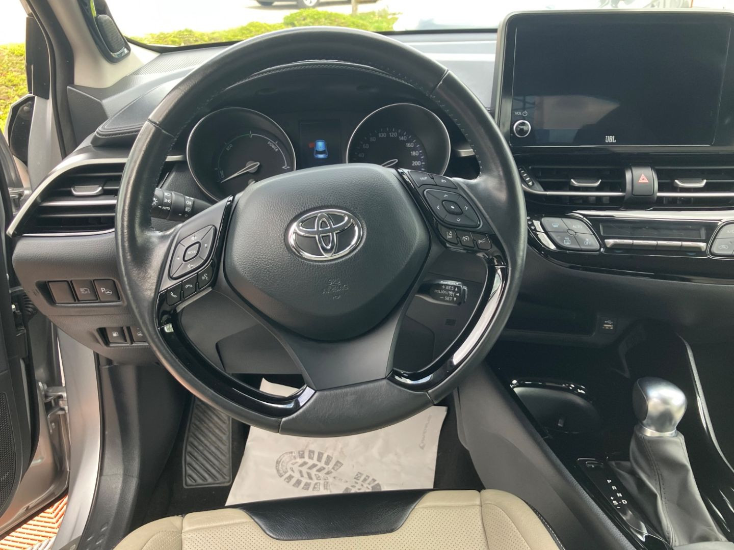 TOYOTA C-HR en vente à Montauban chez votre mandataire automobile