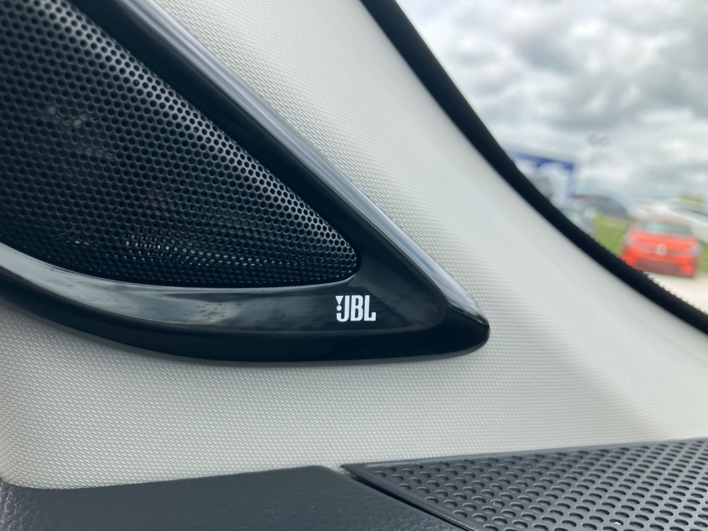 TOYOTA C-HR en vente à Montauban chez votre mandataire automobile