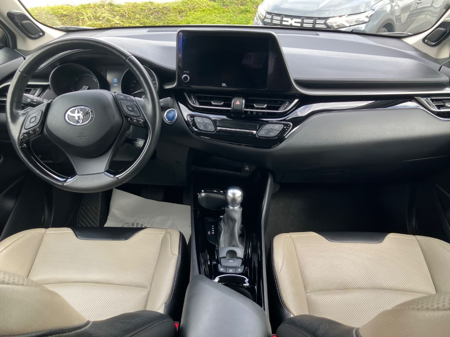 TOYOTA C-HR en vente à Montauban chez votre mandataire automobile