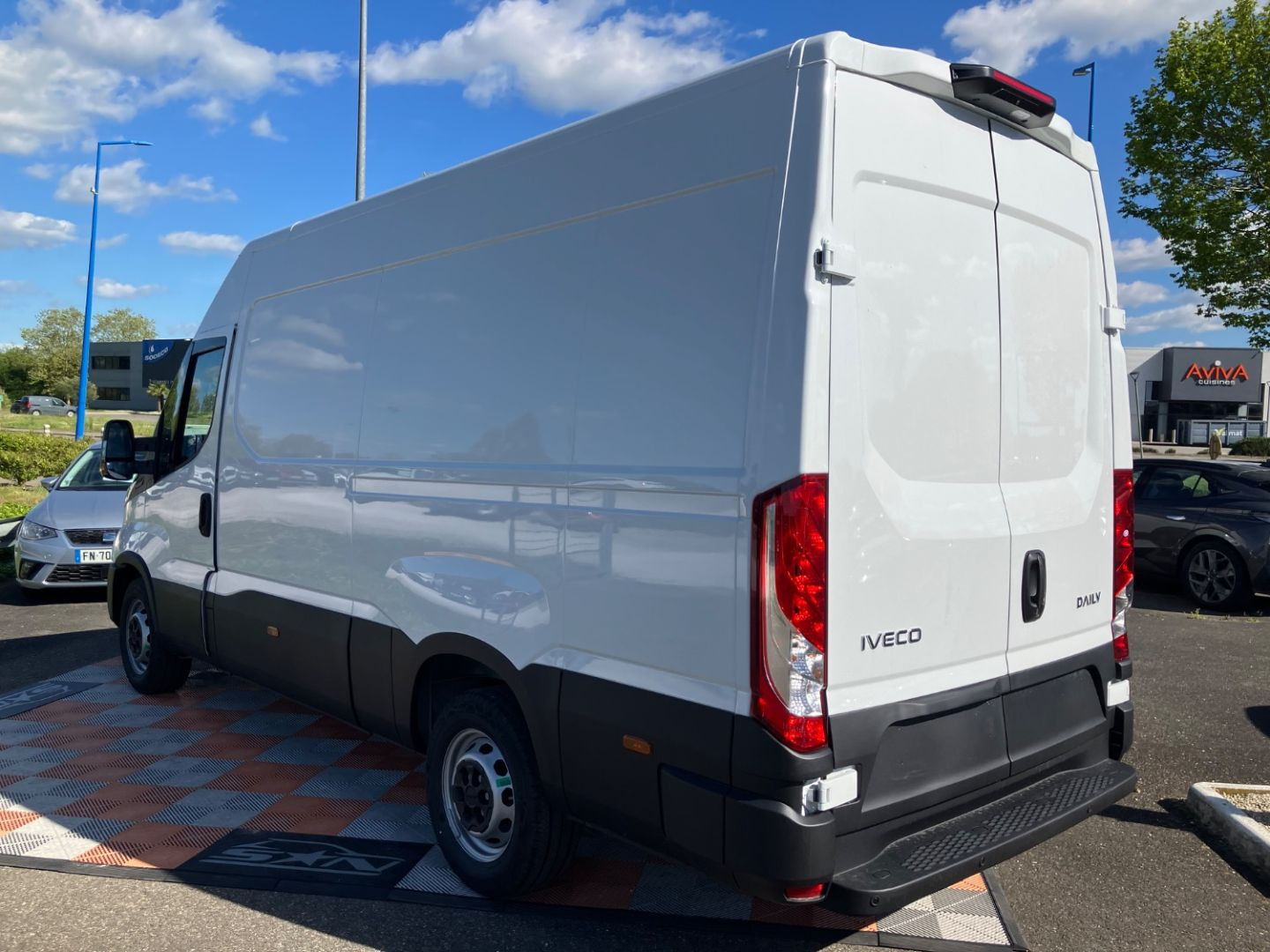 IVECO DAILY 35S FOURGON en vente à Montauban chez votre mandataire automobile