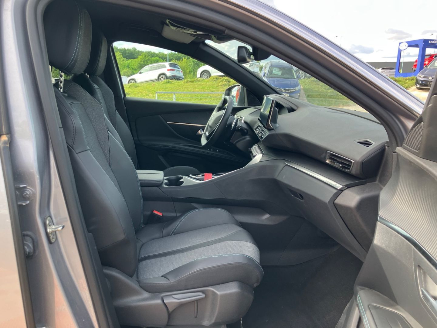 PEUGEOT 3008 en vente à Montauban chez votre mandataire automobile