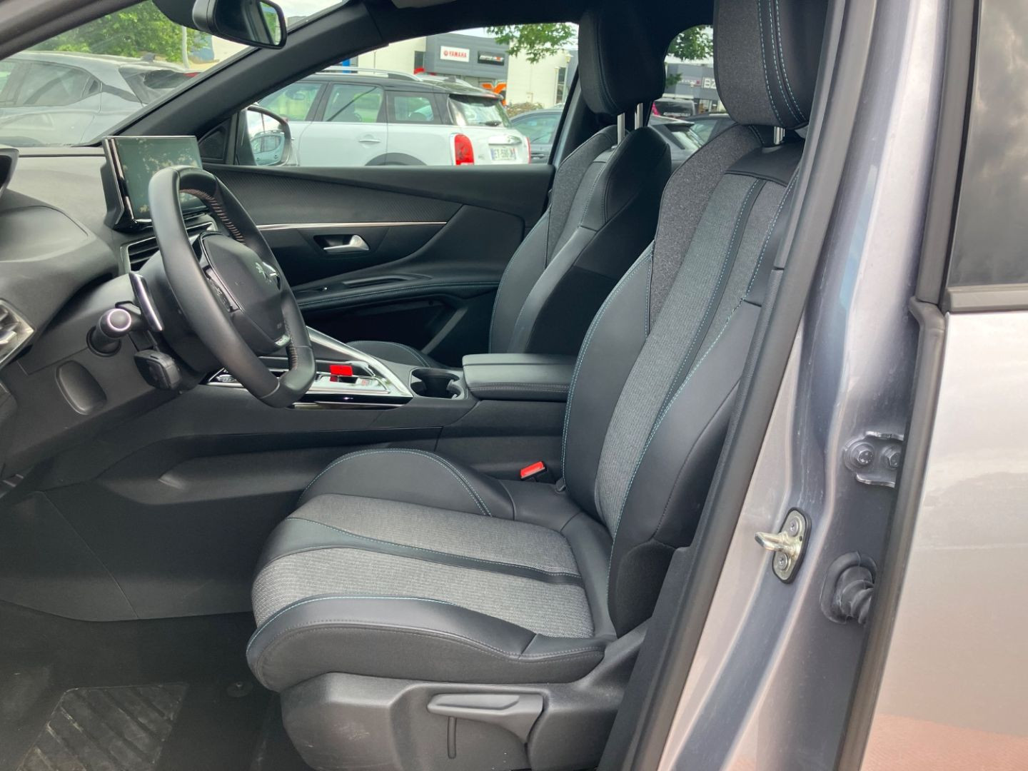 PEUGEOT 3008 en vente à Montauban chez votre mandataire automobile