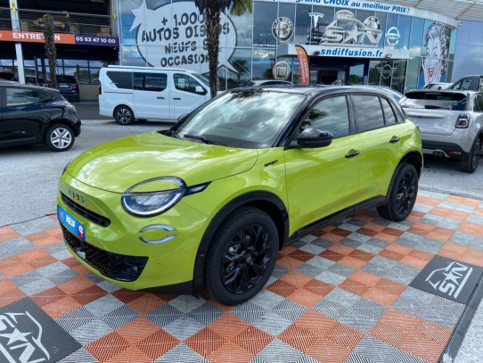 Acheter FIAT 600 1.2 145 Hybrid AUTOMATIQUE SPORT GPS Toit Noir chez SN Diffusion