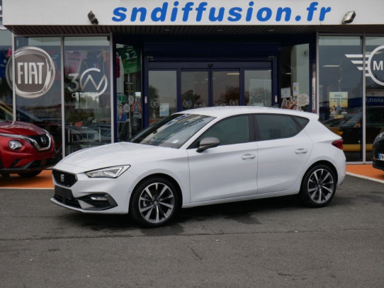 Acheter SEAT Leon New 2.0 TDI 150 DSG FR Full LED Plus Virtual Cockpit Navigation 10'' Caméra chez SN Diffusion