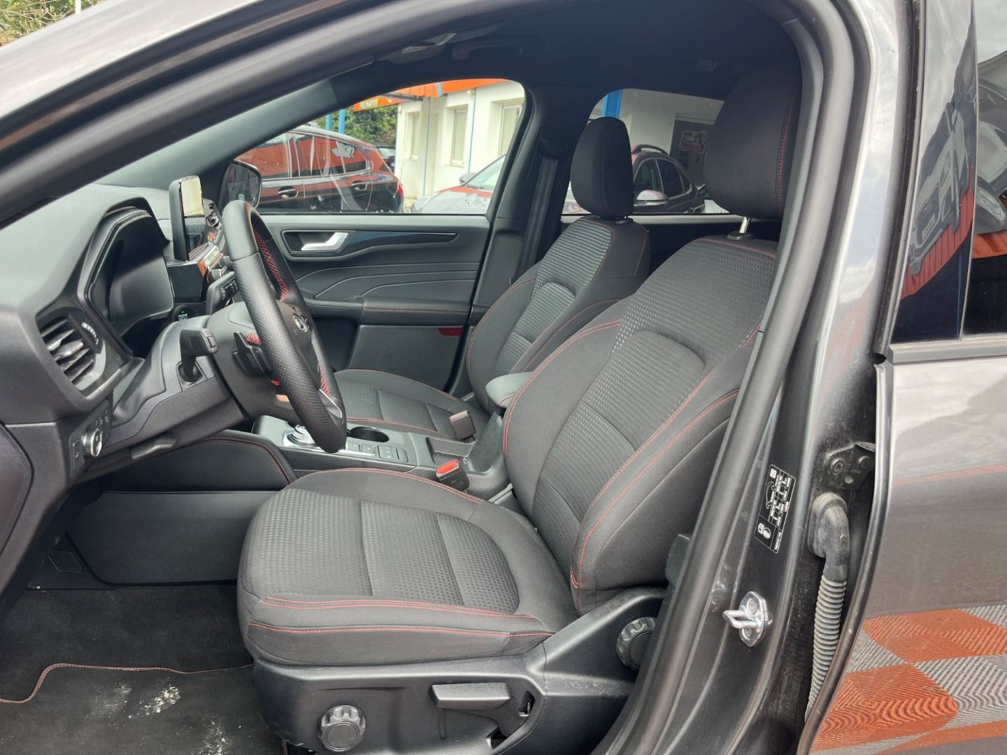 FORD Kuga en vente à Cahors chez votre mandataire automobile