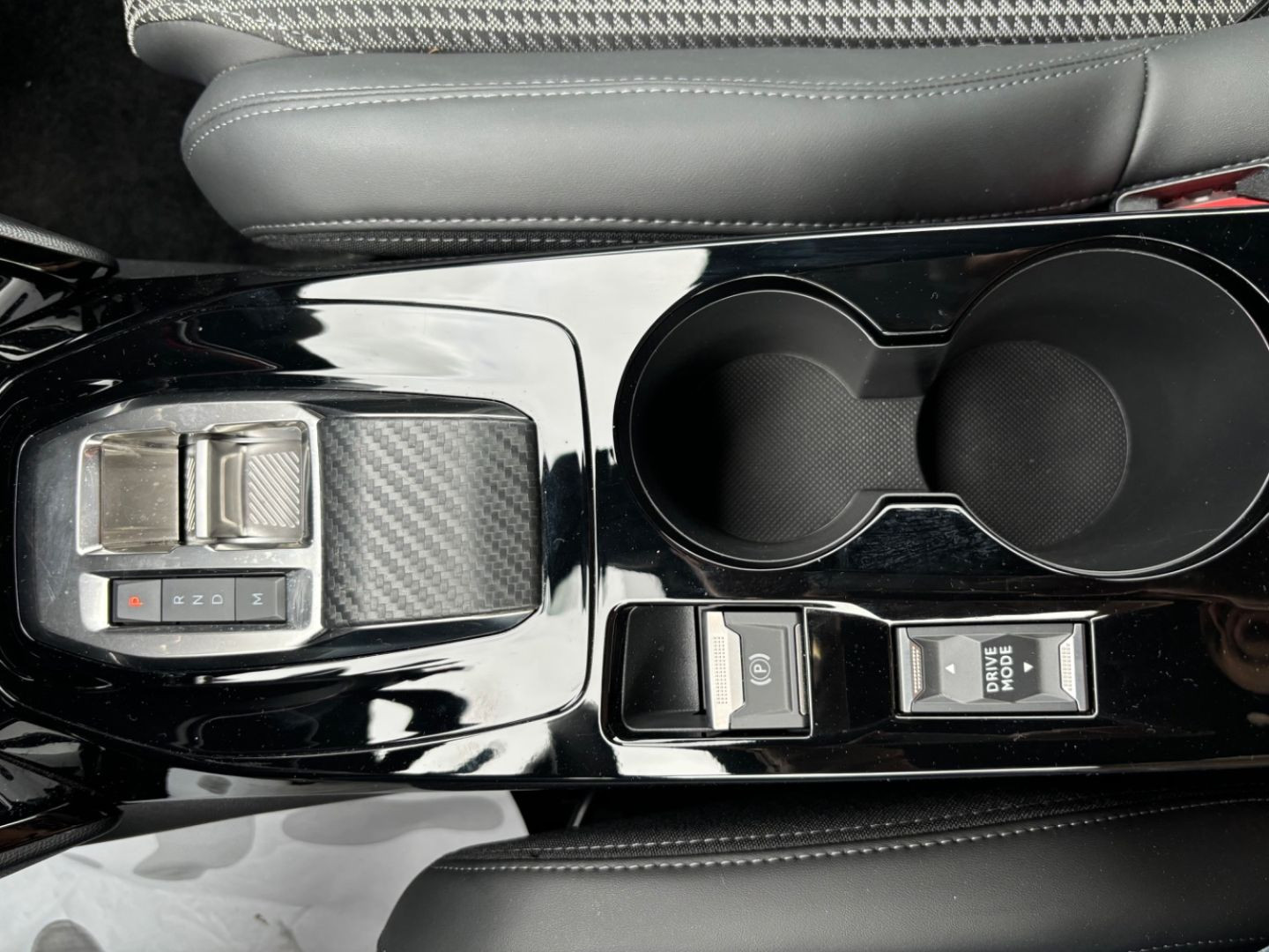 PEUGEOT 208 en vente à Cahors chez votre mandataire automobile