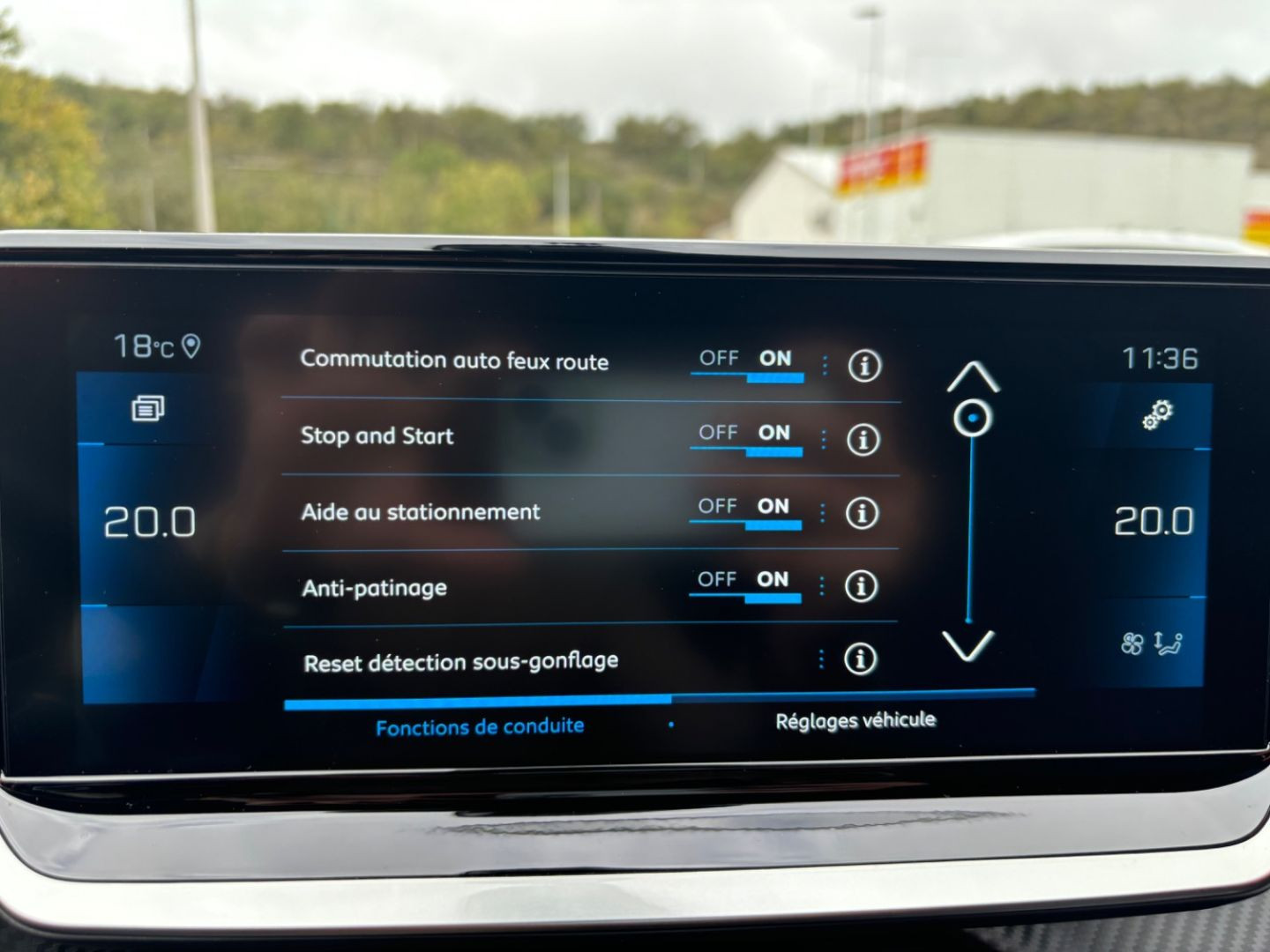 PEUGEOT 208 en vente à Cahors chez votre mandataire automobile