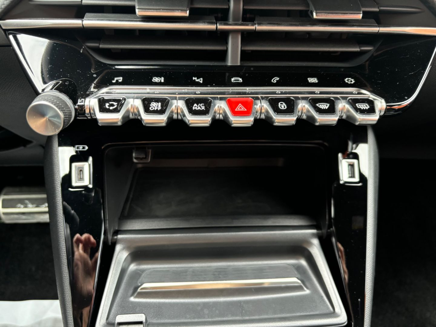 PEUGEOT 208 en vente à Cahors chez votre mandataire automobile