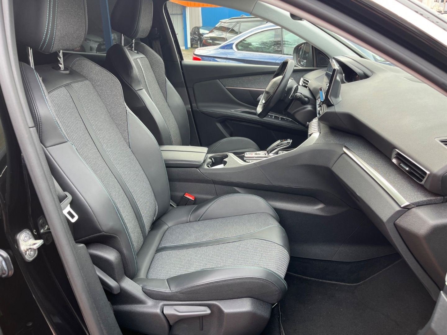 PEUGEOT 3008 en vente à Cahors chez votre mandataire automobile