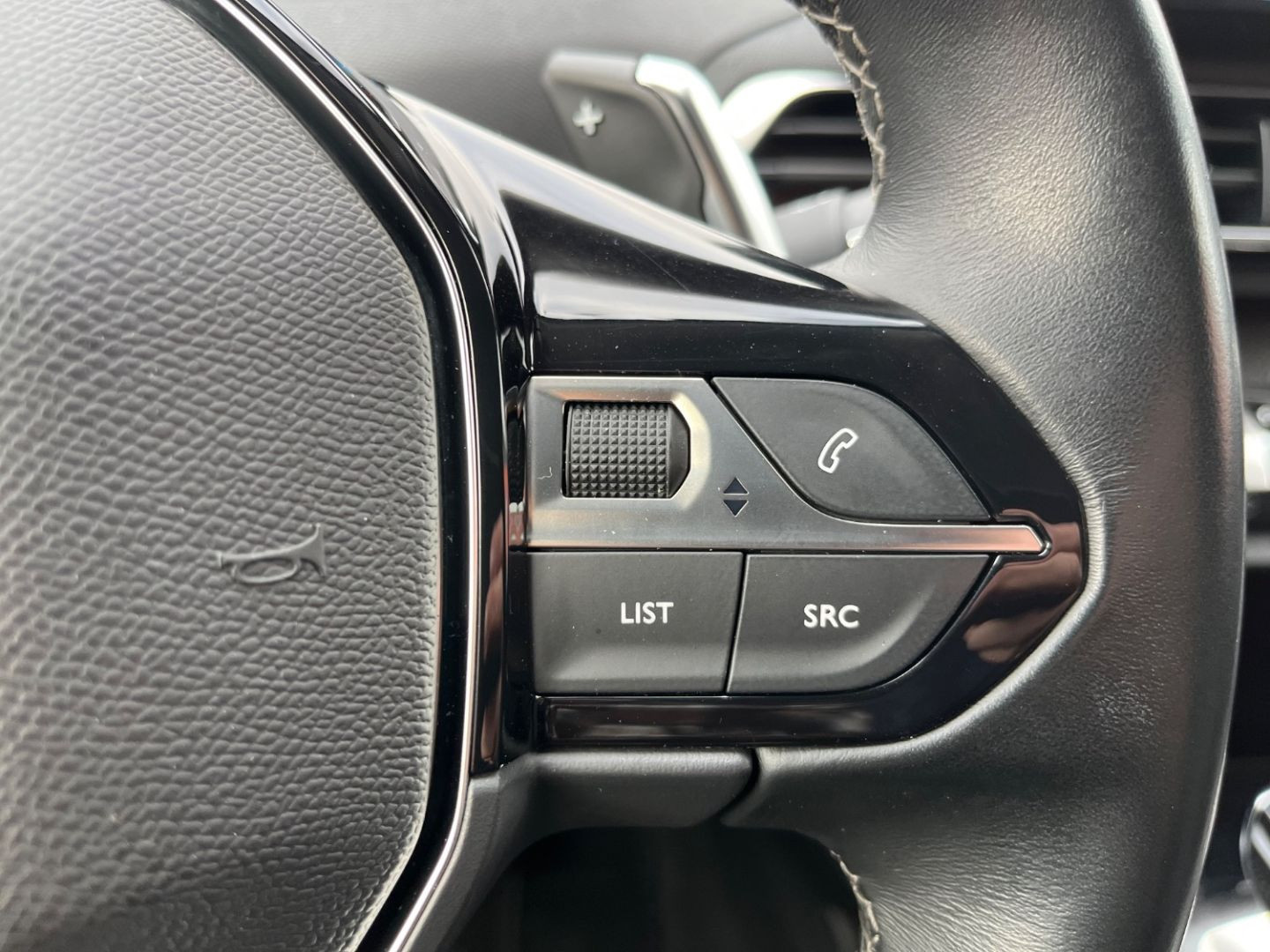 PEUGEOT 3008 en vente à Cahors chez votre mandataire automobile