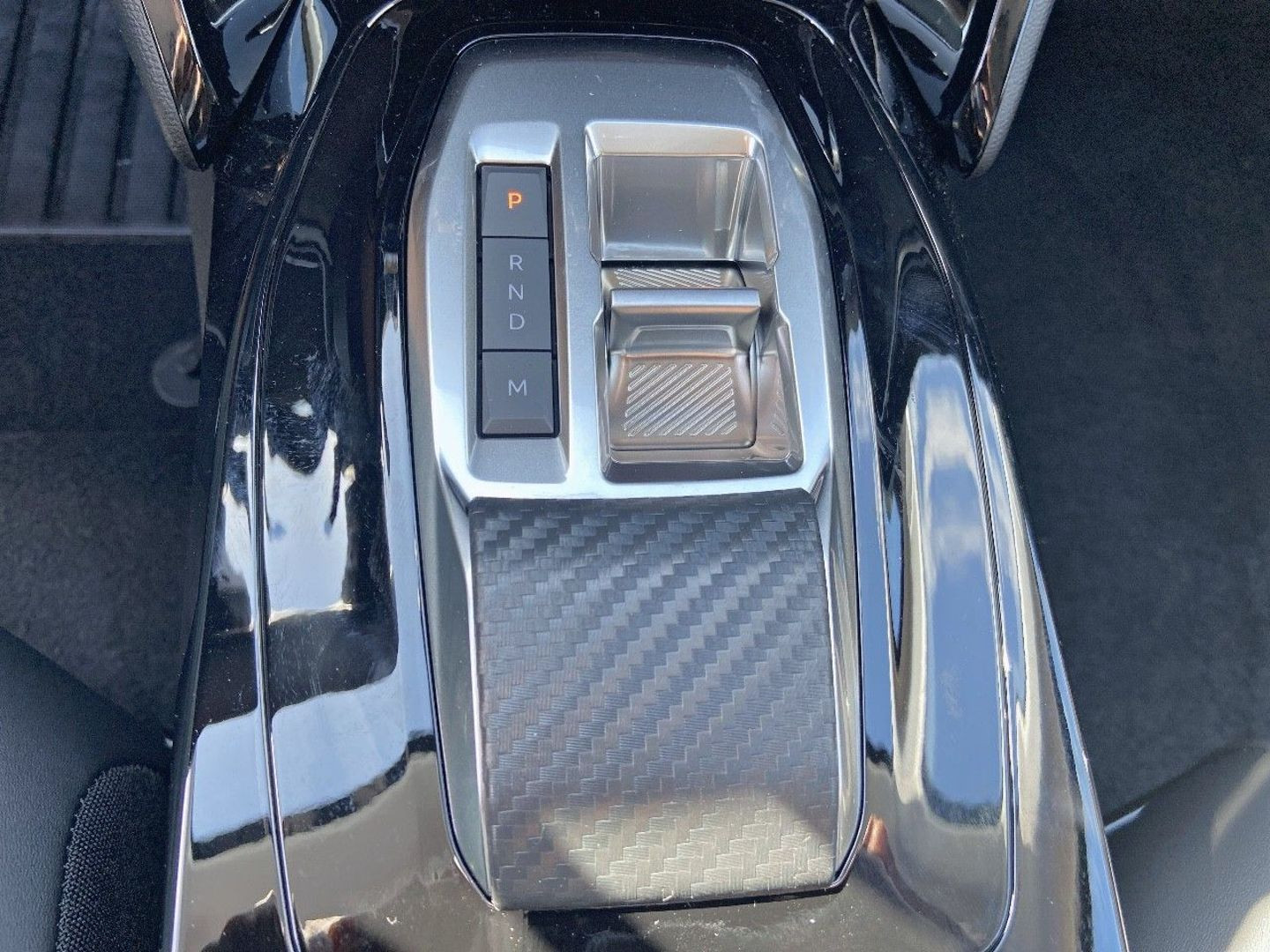 PEUGEOT 208 en vente à Cahors chez votre mandataire automobile