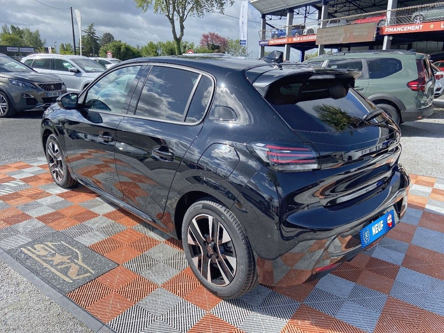 PEUGEOT 208 en vente à Cahors chez votre mandataire automobile